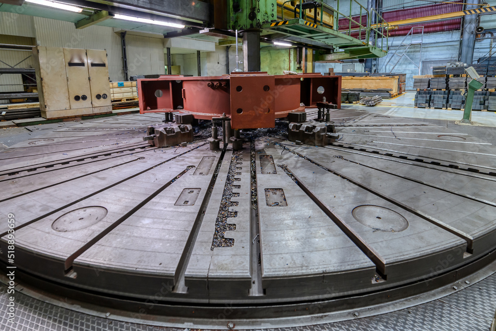 Mechanism of vertical turning lathe machine tool at plant Stock Photo ...