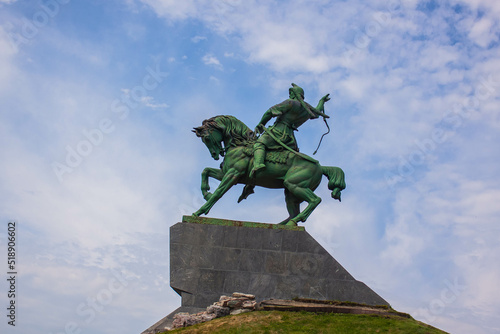 Φωτογραφία Monument to the Bashkir folk hero - Salavat Yulaev in the city of Ufa