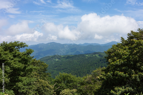 日本の岡山県のダルガ峰と駒の尾山の美しい風景