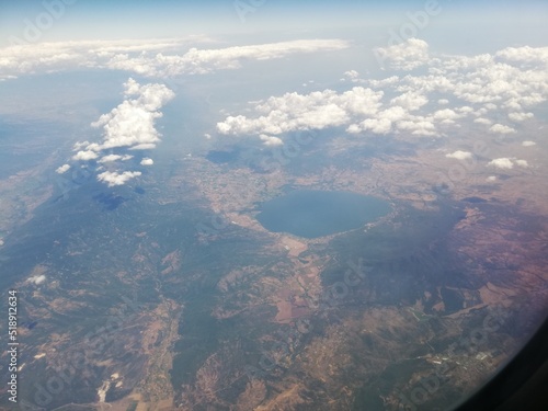 wyspa, krajobraz, lot, samolot, widok z lotu ptaka, Grecja, Santorini, chmury, wakacje, island, landscape, flight, plane, aerial view, greece, santorini, clouds, vacation