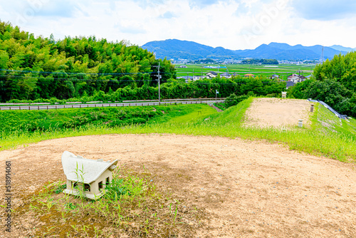 夏の沖出古墳 福岡県嘉麻市 Summer Okiide burial mound. Fukuoka-ken Kama city.