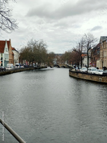 Fleuve à Bruges © Hanni