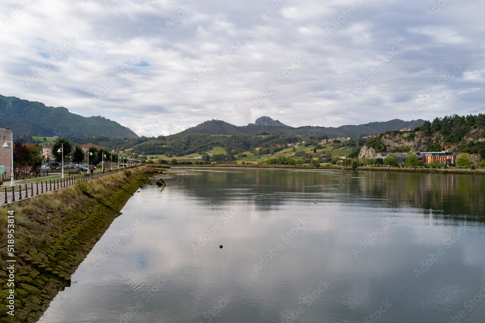 Río Sella en Ribadesella, Asturias