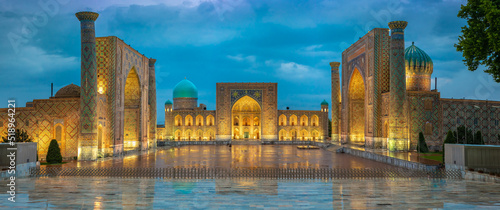 Tela Panoramic view of Registan square, Samarkand, Uzbekistan with three madrasahs: Ulugh Beg, Tilya Kori and Sher-Dor Madrasah