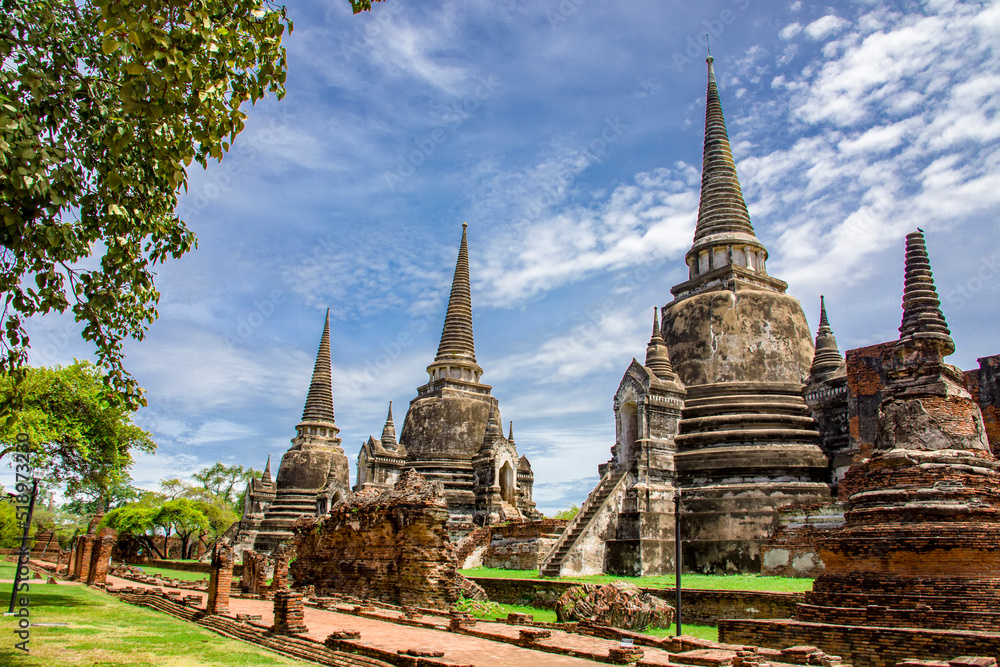 Fototapeta premium The Prang in Wat Phra Si Sanphet, which means 