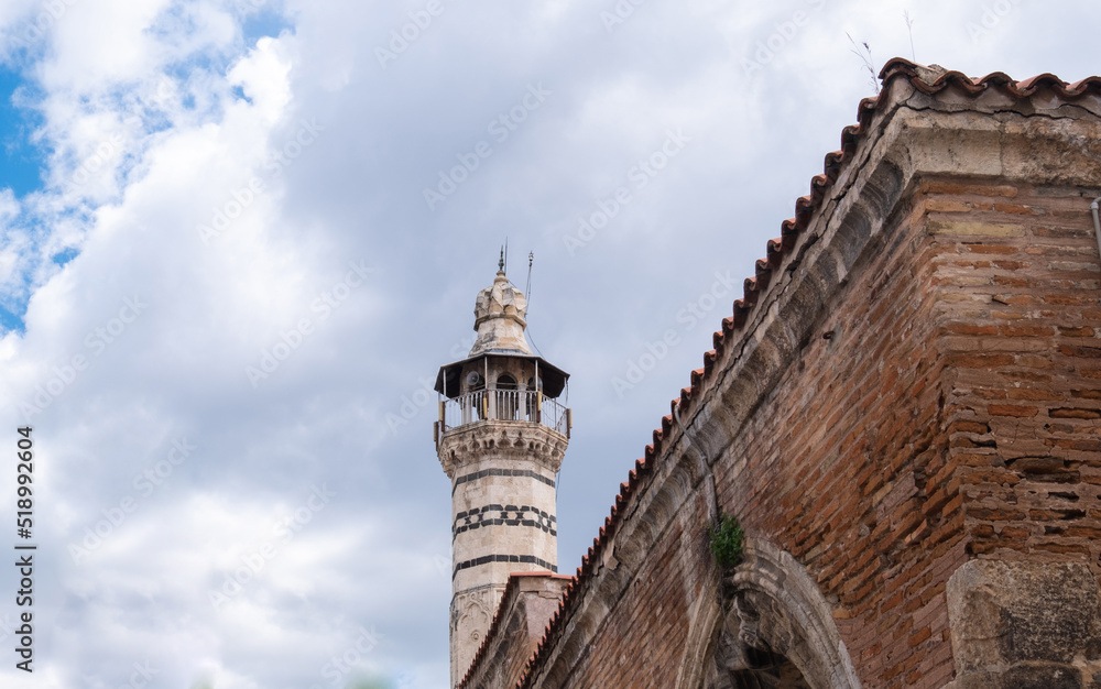 Obraz premium the great mosque and its historical minaret. ulucami, adana, turkey.