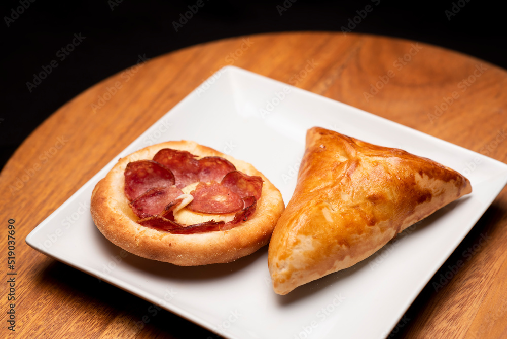 salty with mini pizza
salty with mini pizza