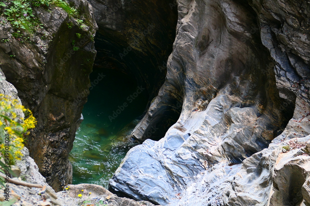 Wasser in der Tiefe der Lichtensteinklamm Wasser in der Tiefe der Lichtensteinklamm