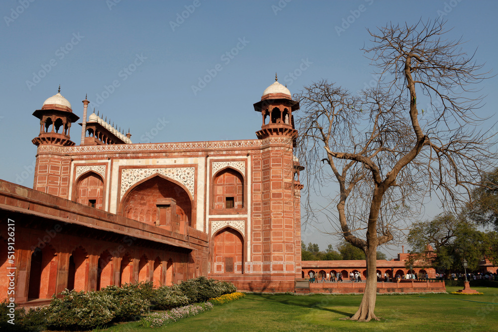 Gateway entrance to the Taj Mahal (Royal or Great Gate or Darwaza)