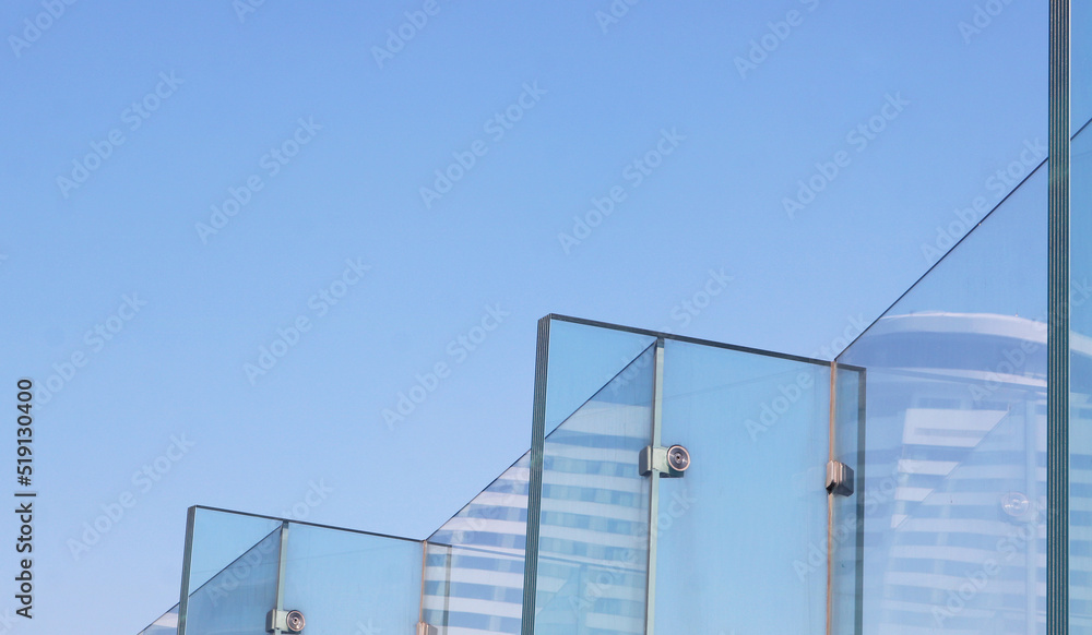 Resistant glass special thickness layer.
