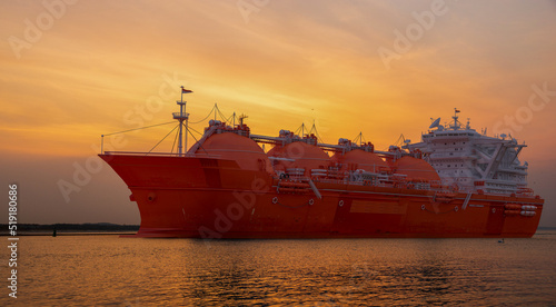 Fotografie, Obraz LNG tanker flowing into the port with the supply of liquefied gas