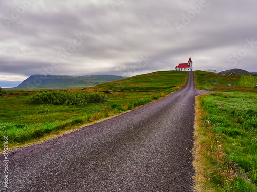 Iglesia roja de Islandia