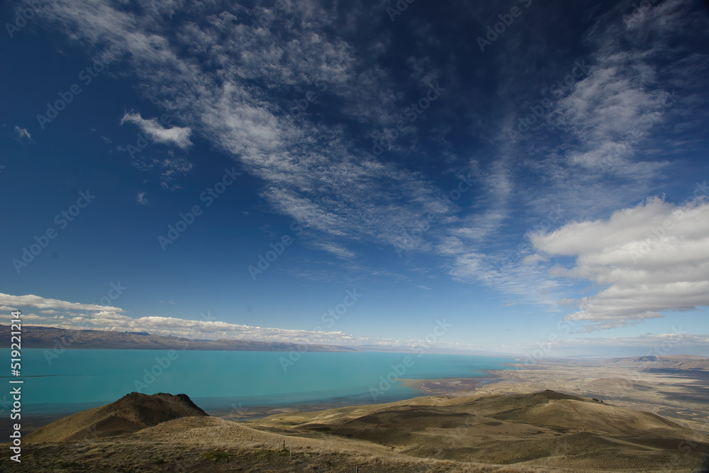 Fototapeta premium Landscape showing the Lago Argentino, at El Calafate, Patagonia, Argentina