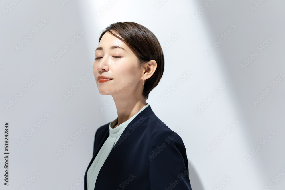 ビジネス・女性 ビジネス・女性