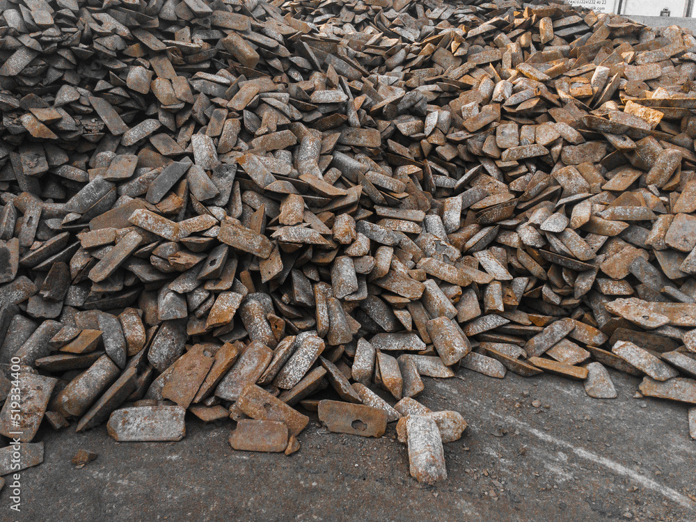 Castiron ingots in stock. Transfer cast iron is cast iron used for