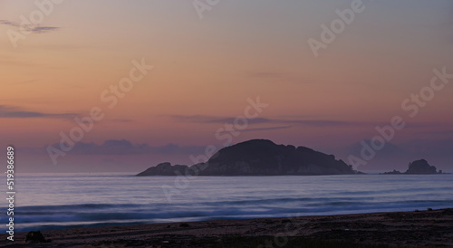 Seaside scenery as the sunrise time approaches and the sky gradually brightens