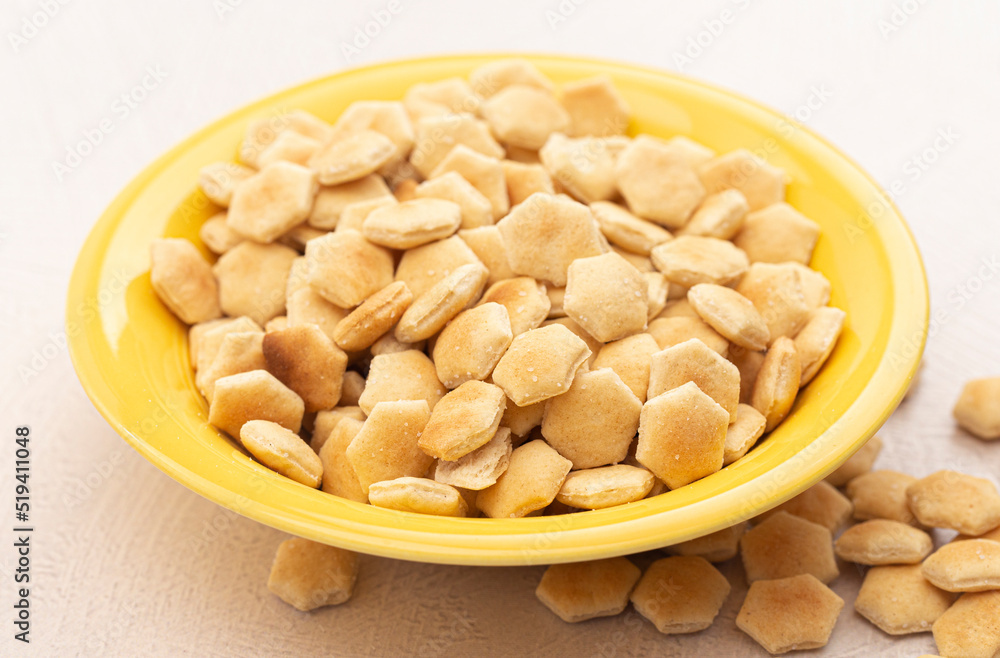 Small Salted Oyster Crackers for Soup and Chowders Small Salted Oyster Crackers for Soup and Chowders