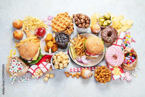 Fototapeta Naklejka Na Ścianę i Meble -  Assorted american food.