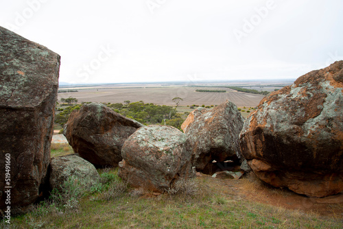 Tcharkuldu Rock - South Australia © Adwo