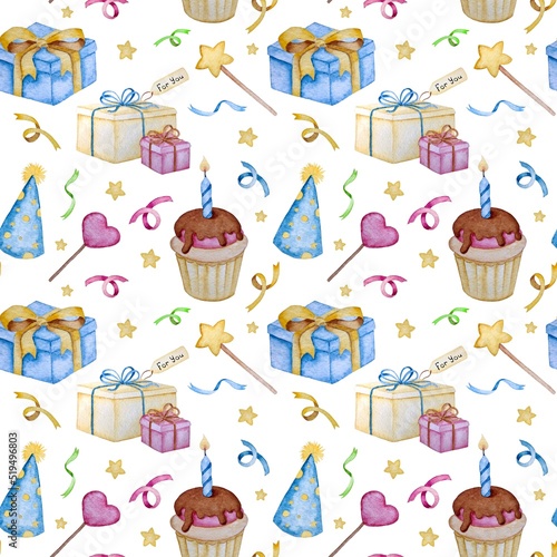 Watercolor seamless pattern with birthday cupcake.