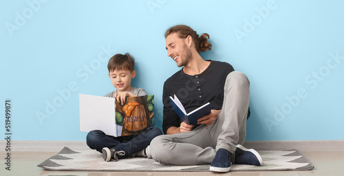 Father and his little son r...