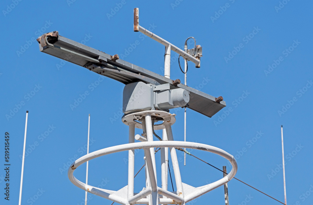 Ships antenna and navigation system in a sky Ships antenna and navigation system in a sky