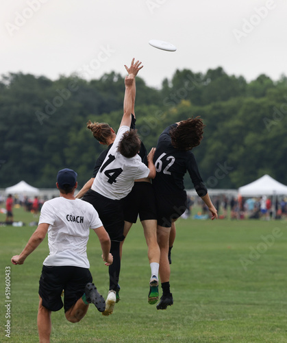 flying disc competition photo