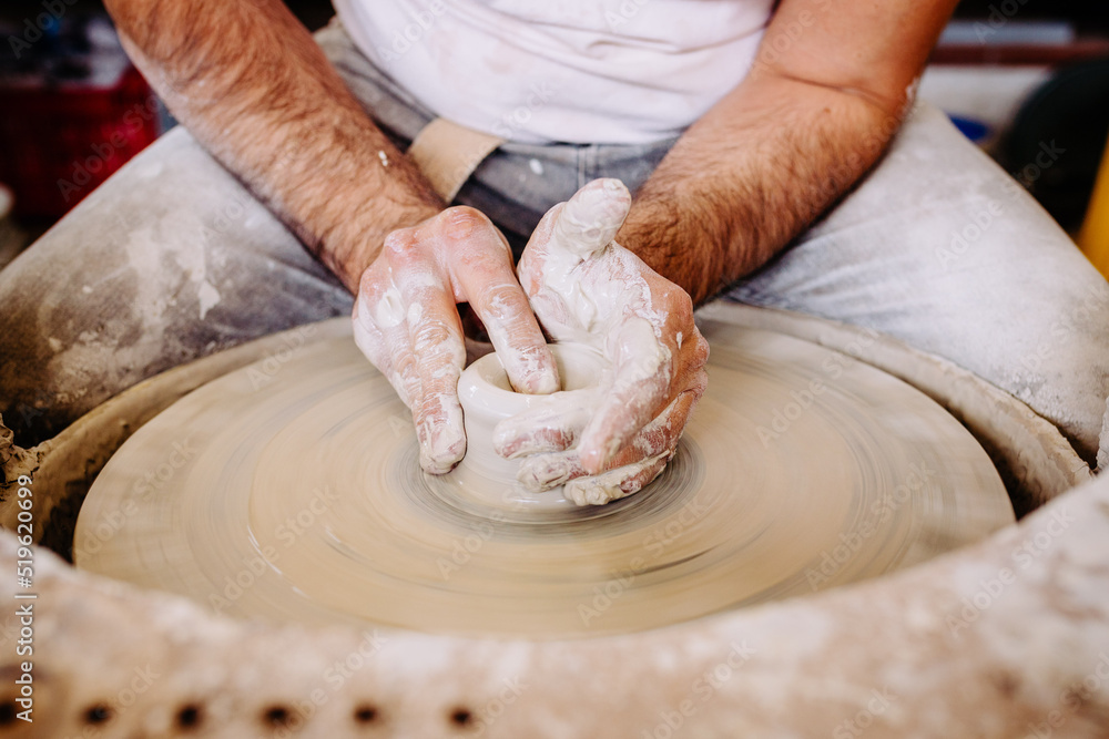 fabrication poterie tournage de l'argile
