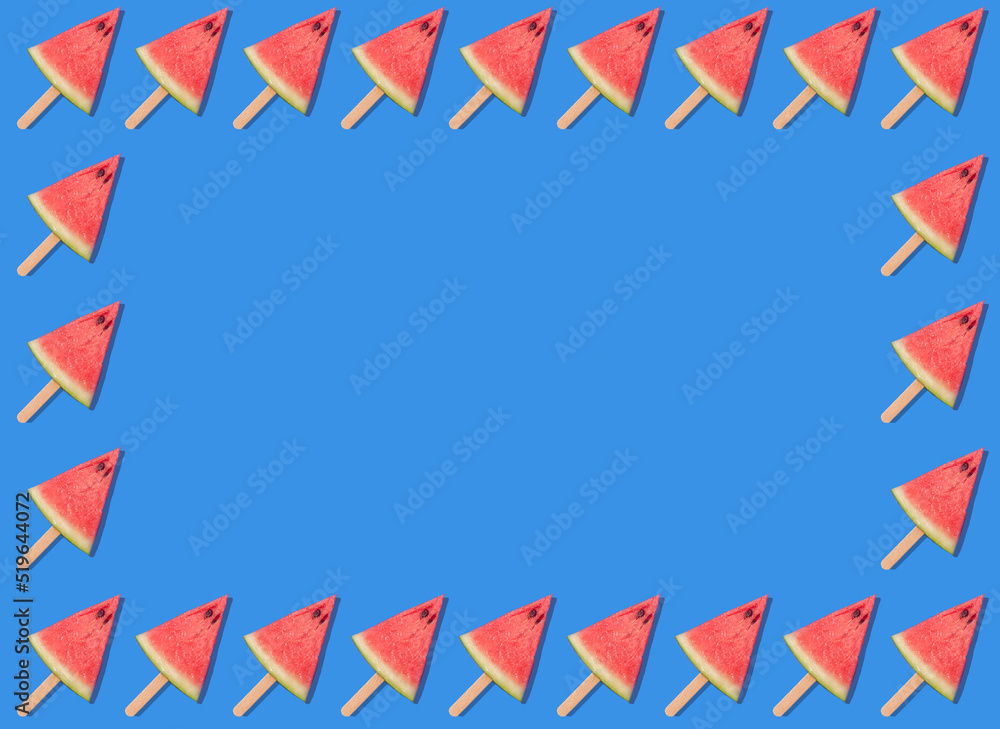 Obraz premium Creative background with watermelon slices