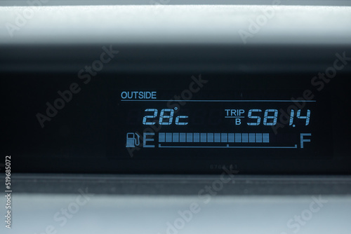 自動車の温度計 Car thermometer 