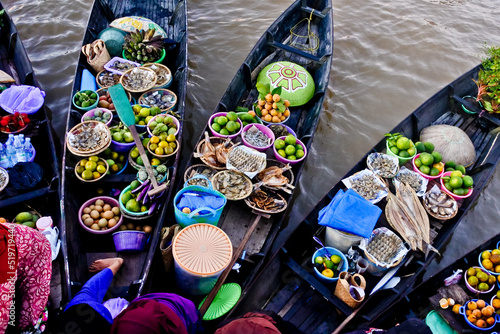 Lok baintan floating traditional market. South Kalimantan, Indonesia photo