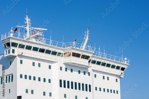 Bild auf Leinwand Bridge on a ship and a blue sky