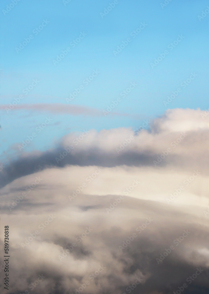 Obraz premium Fluffy cumulus clouds