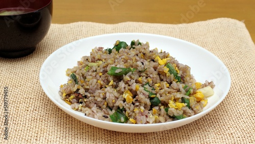 雑穀米のチャーハン