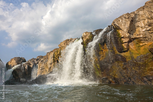 Beautiful Hogenakkal Falls in India 