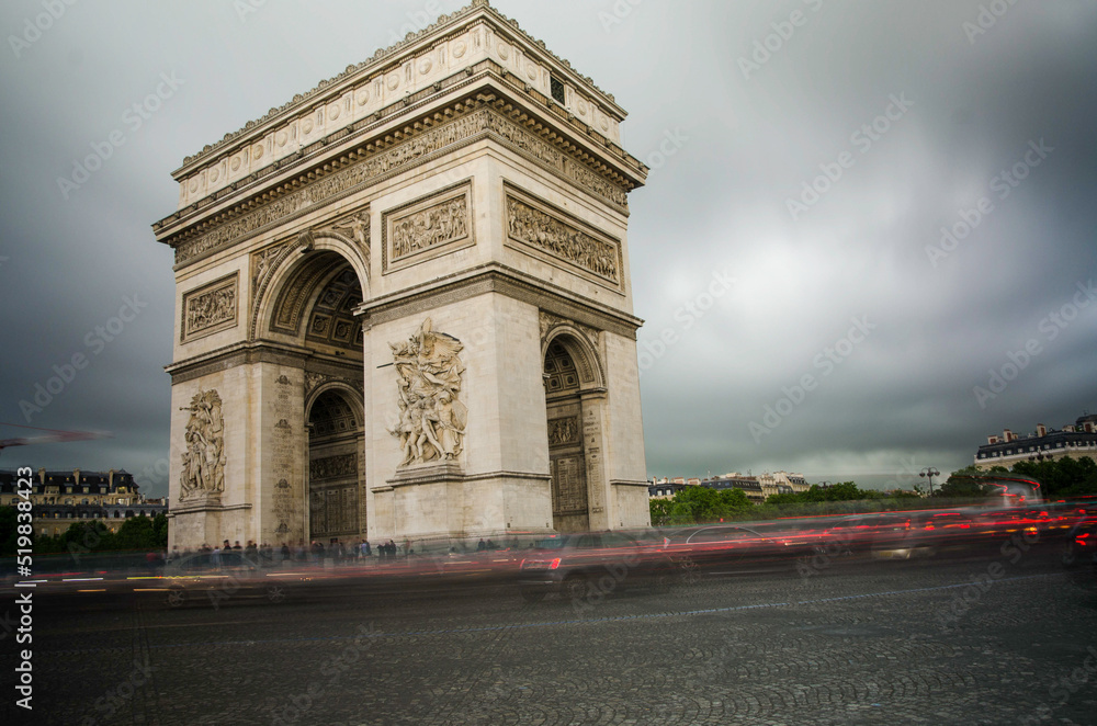 beautiful arc de triomphe in paris, france