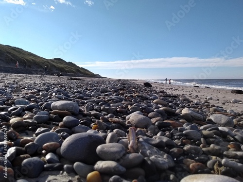 Steine und Muscheln am Nordseestrand