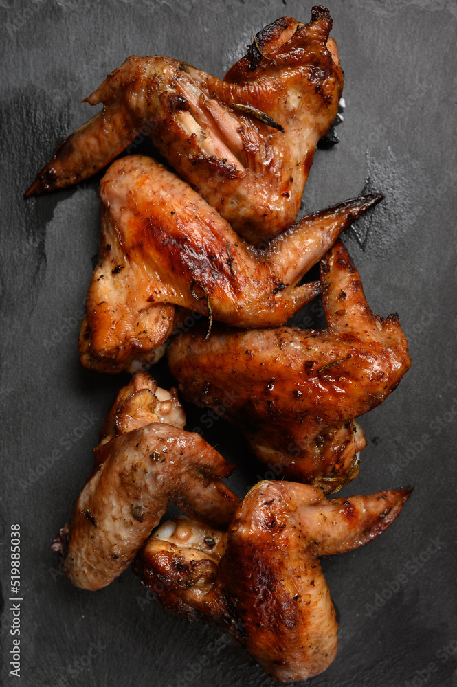appetizing chicken wings grilled barbecue with spices and vegetables until crisp appetizing chicken wings grilled barbecue with spices and vegetables until crisp