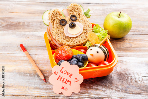 Lunch box with funny bear sandwich