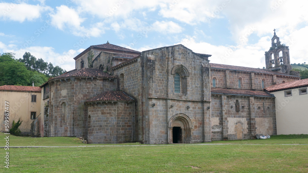 Monasterio de Valdededios en Asturias