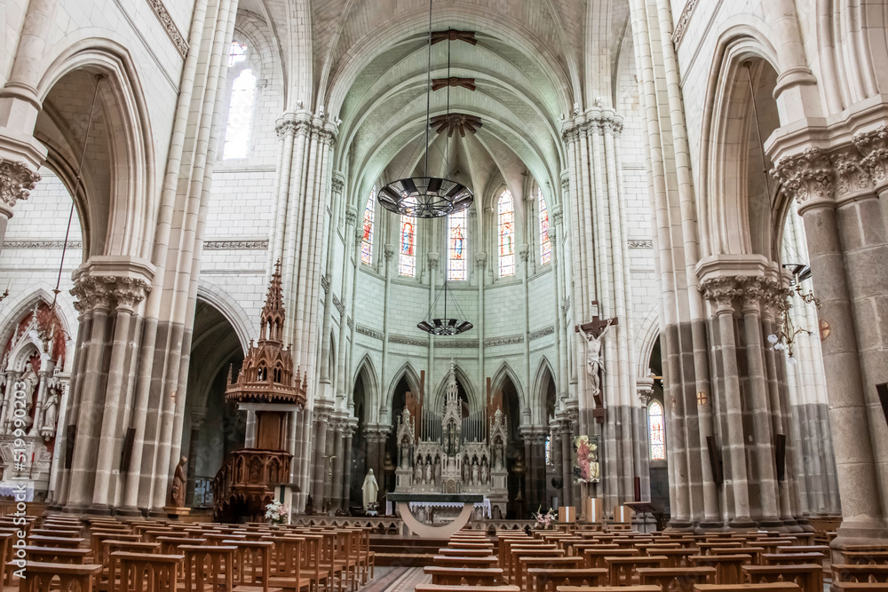 Vallet. Chœur et autel de l'église Notre-Dame. Loire atlantique. Pays de Loire	
