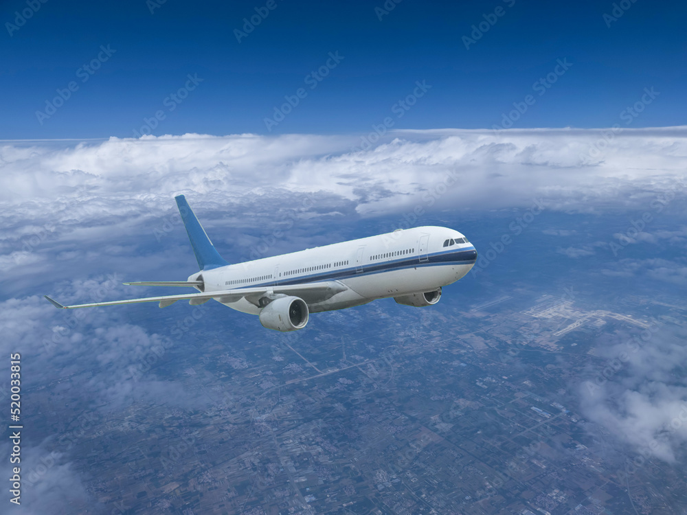 Obraz premium the plane passing through clouds