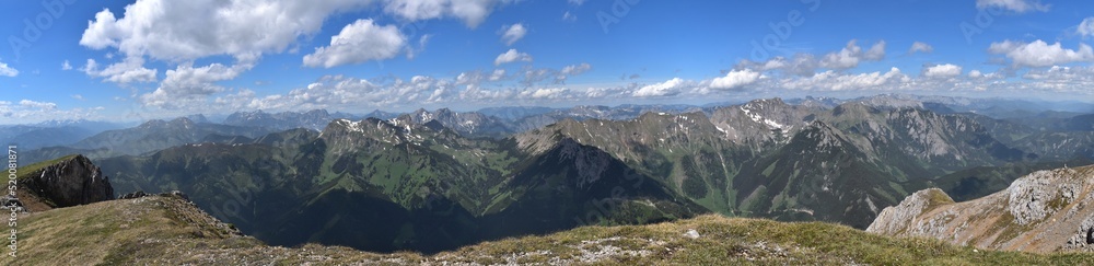 Panorama vom Gößeck in der Steiermark auf das Gesäuse, Eisenerzer Alpen und Hochschwab