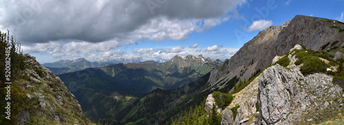 Fototapeta Naklejka Na Ścianę i Meble -  Panorama vom Gößeck in der Steiermark auf das Gesäuse und Eisenerzer Alpen