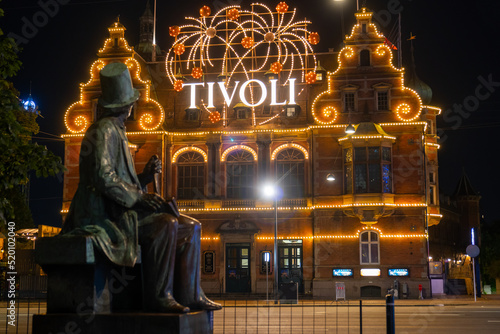 Fotografie, Obraz Hans Christian Andersen statue and Tivoli building facade, built in 1843