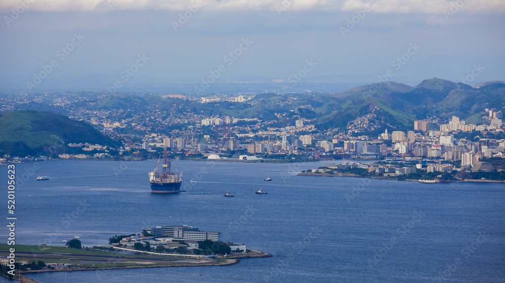Guanabara Bay is the second largest bay in area in Brazil
