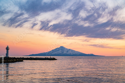 北海道 ノシャップ岬からの利尻島