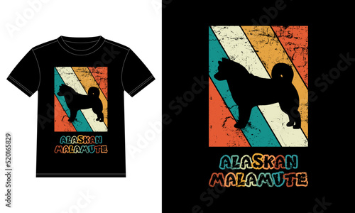 Funny Alaskan Malamute Vintage Retro Sunset Silhouette Gifts Dog Lover Dog Owner Essential T-Shirt
