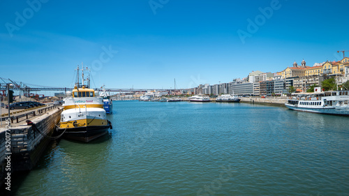 barco navio oceano mar navegar marinha