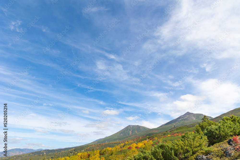 十勝望岳台のガレ場の上からの眺め「秋の北海道」
